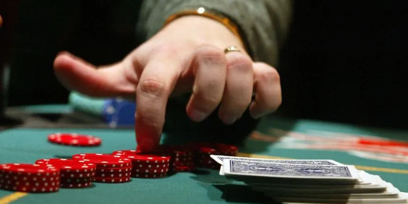 Luật chơi Poker chi tiết